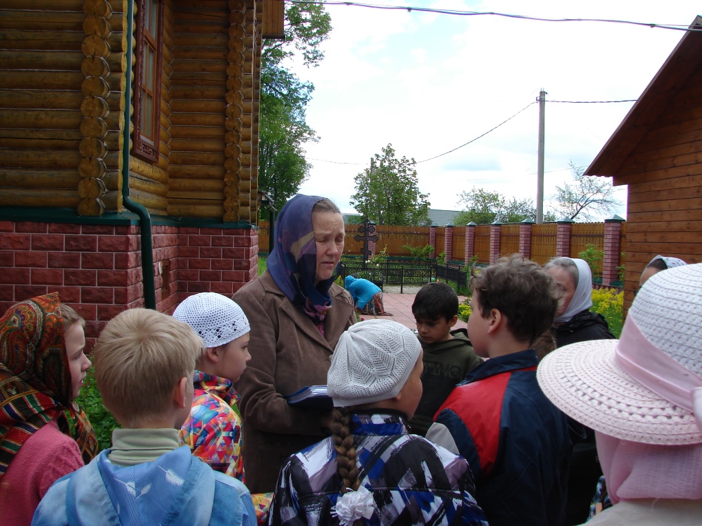 Поездка воскресной школы в Крутец и Карабаново 30.05.2017